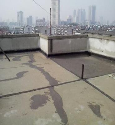 香河漏水维修 楼顶漏水是什么原因，楼顶漏水维修方法是什么?