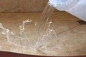 香河漏水维修 免砸砖防水材料该如何施工